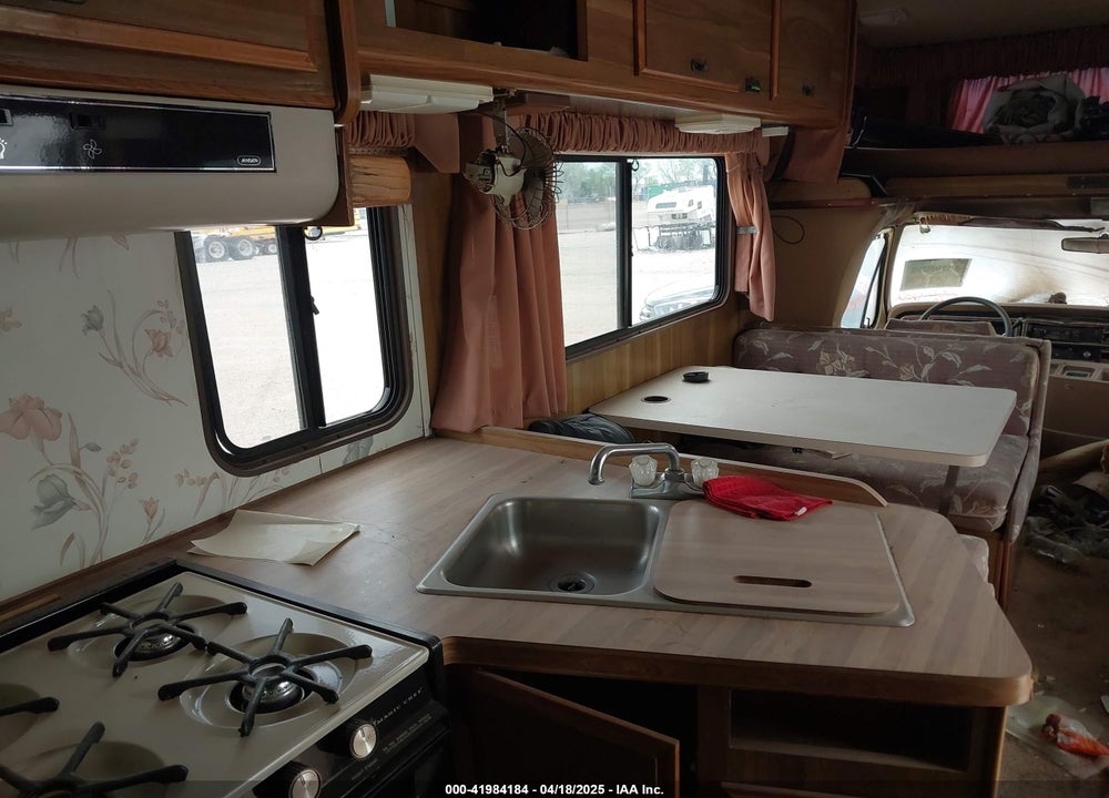 1987 FORD ECONOLINE E350 CUTAWAY VAN VIN: 1FDKE30L0HHA27696