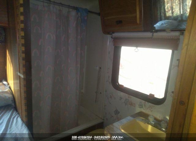 1987 FORD ECONOLINE E350 CUTAWAY VAN VIN: 1FDKE30L0HHA27696