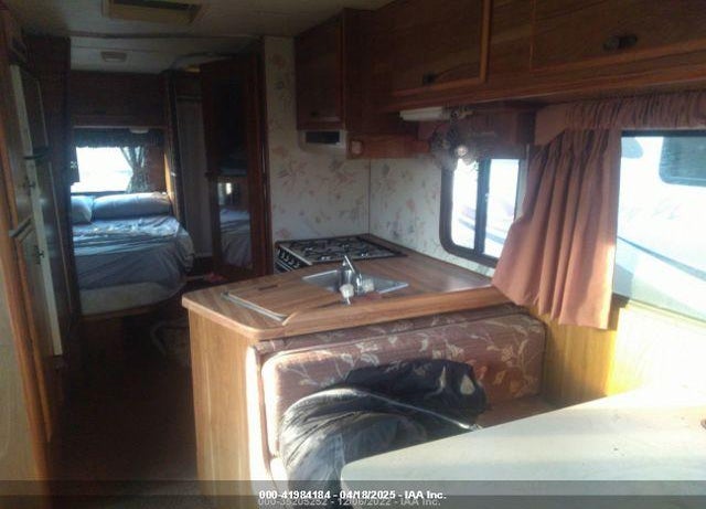 1987 FORD ECONOLINE E350 CUTAWAY VAN VIN: 1FDKE30L0HHA27696