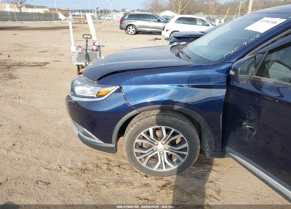 2018 MITSUBISHI OUTLANDER VIN: JA4AD3A37JZ021888