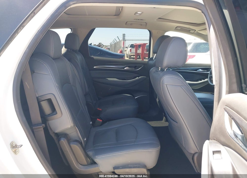 2019 BUICK ENCLAVE VIN: 5GAERBKW9KJ257942