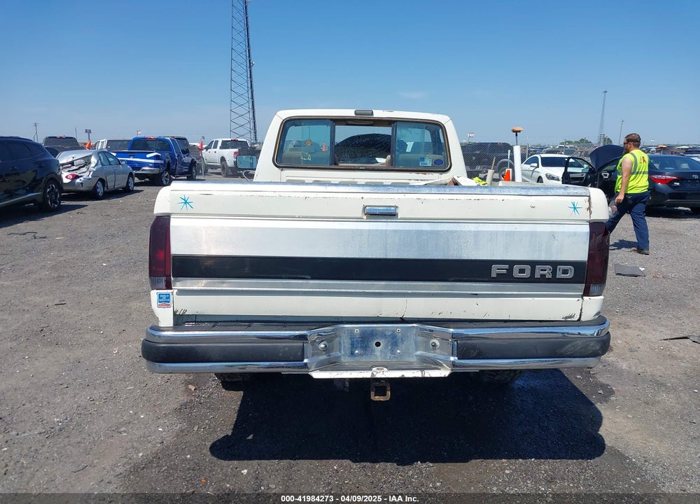1987 FORD F250 VIN: 1FTHF2518HKA08300