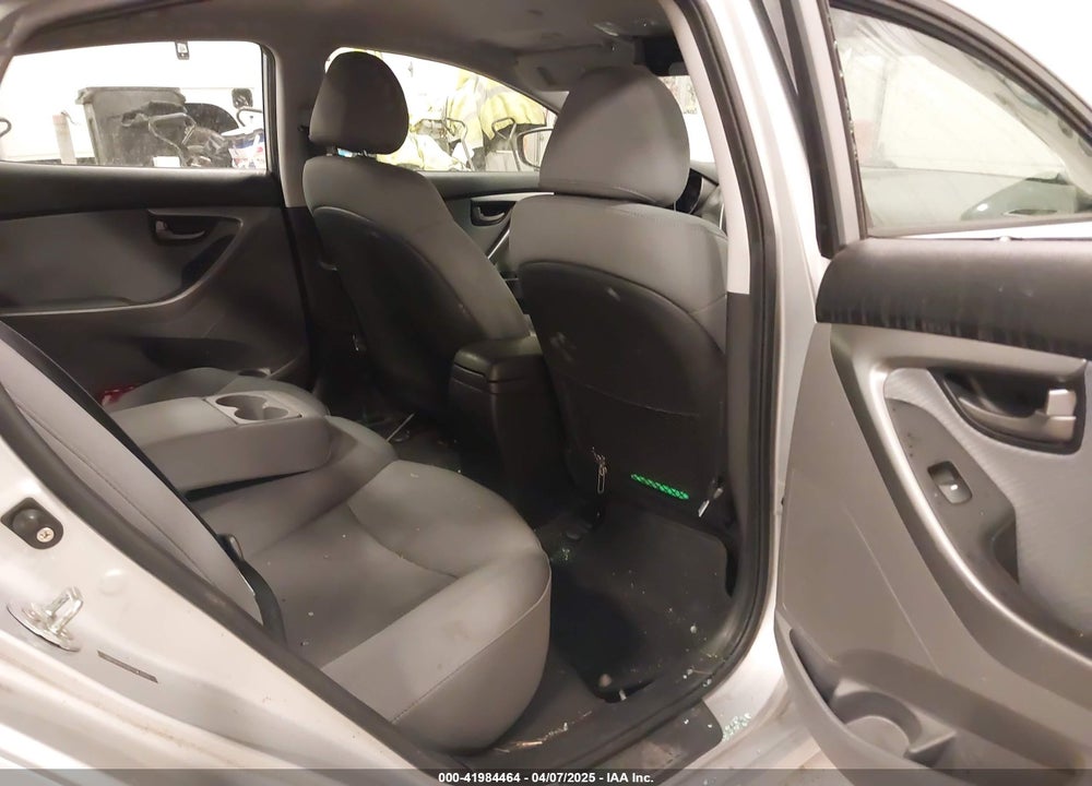 2011 HYUNDAI ELANTRA VIN: 5NPDH4AE9BH002718