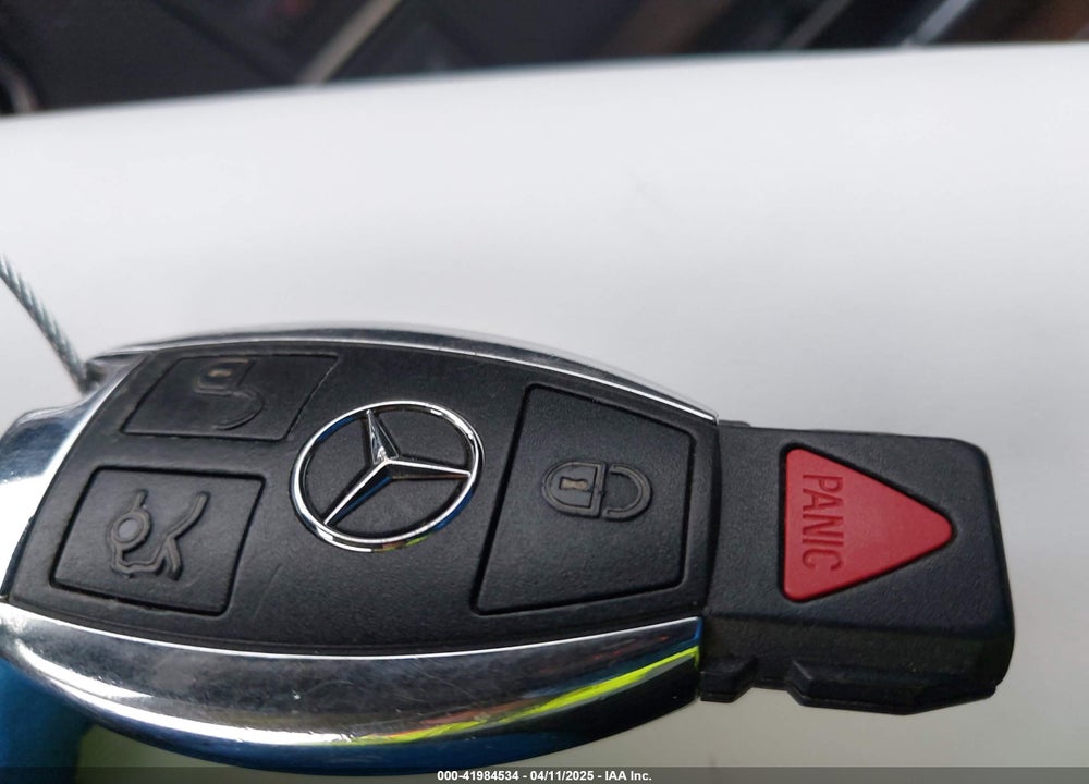 2010 MERCEDES-BENZ E 350 VIN: WDDHF8HB4AA143105
