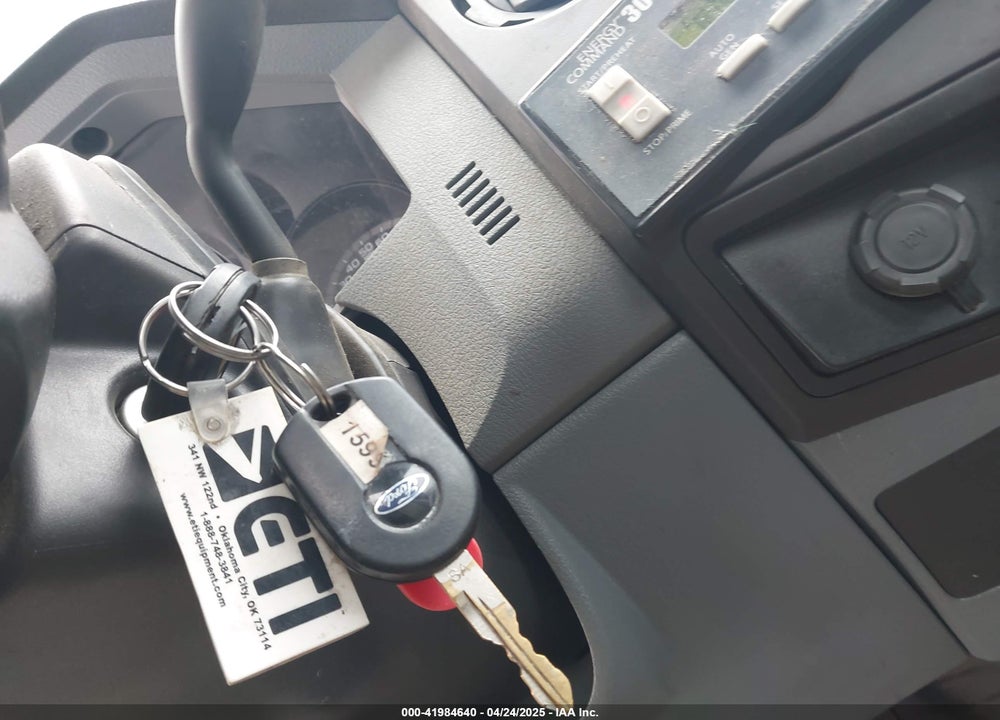 2015 FORD F-450 CHASSIS XL VIN: 1FDUF4GY9FED43609