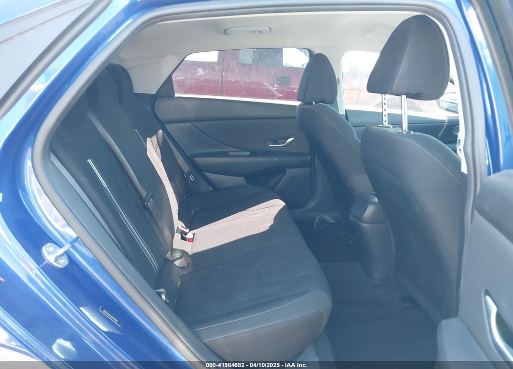 2023 HYUNDAI ELANTRA VIN: 5NPLS4AG6PH111109