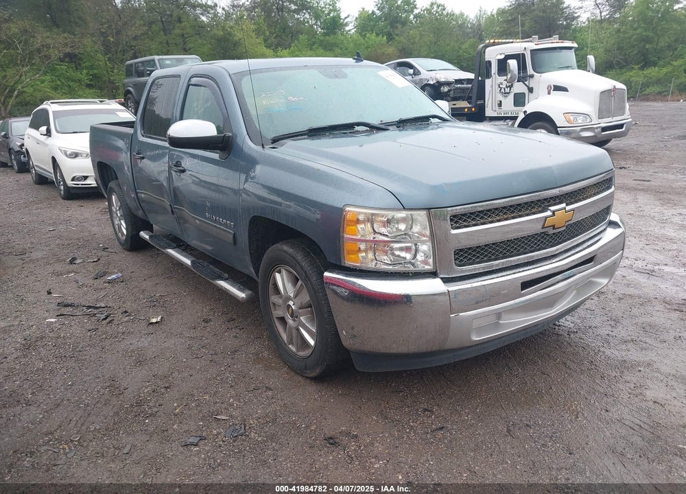 2013 CHEVROLET SILVERADO 1500 LT VIN: 3GCPCSE05DG153615