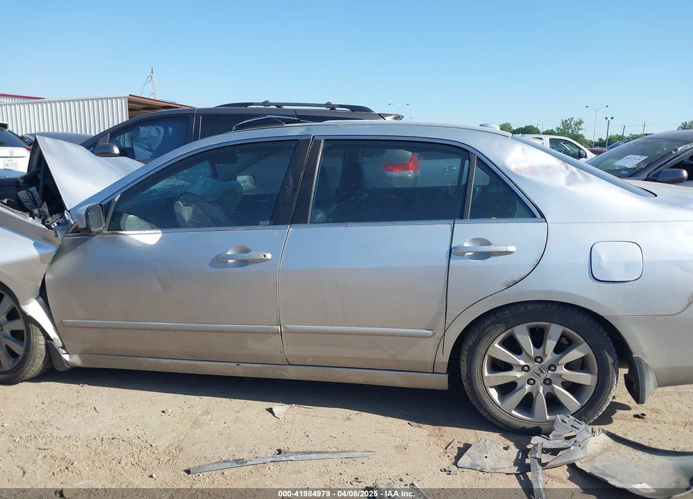 2007 HONDA ACCORD 3.0 EX VIN: 1HGCM66537A094405