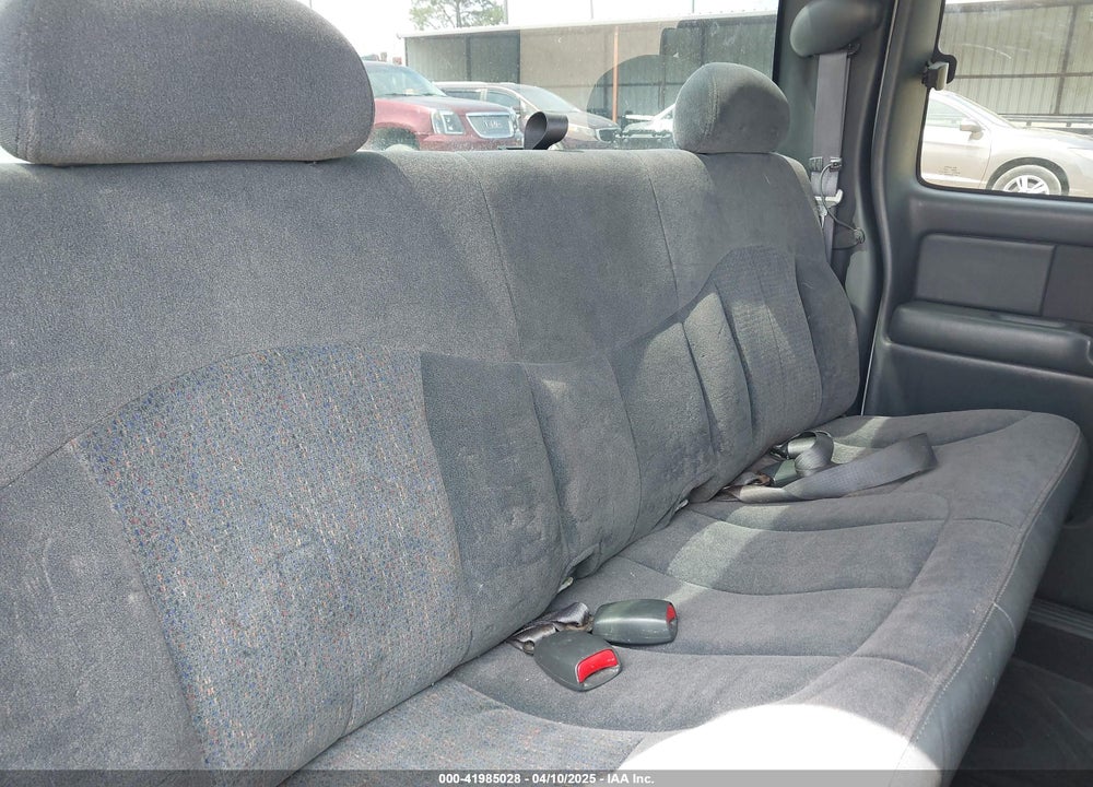 2001 CHEVROLET SILVERADO 1500 LS VIN: 1GCEK19TX1E114529
