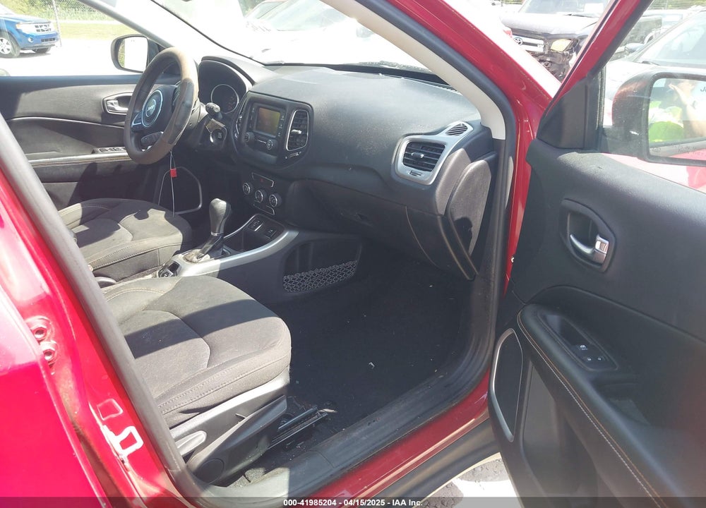 2018 JEEP COMPASS VIN: 3C4NJCABXJT502717