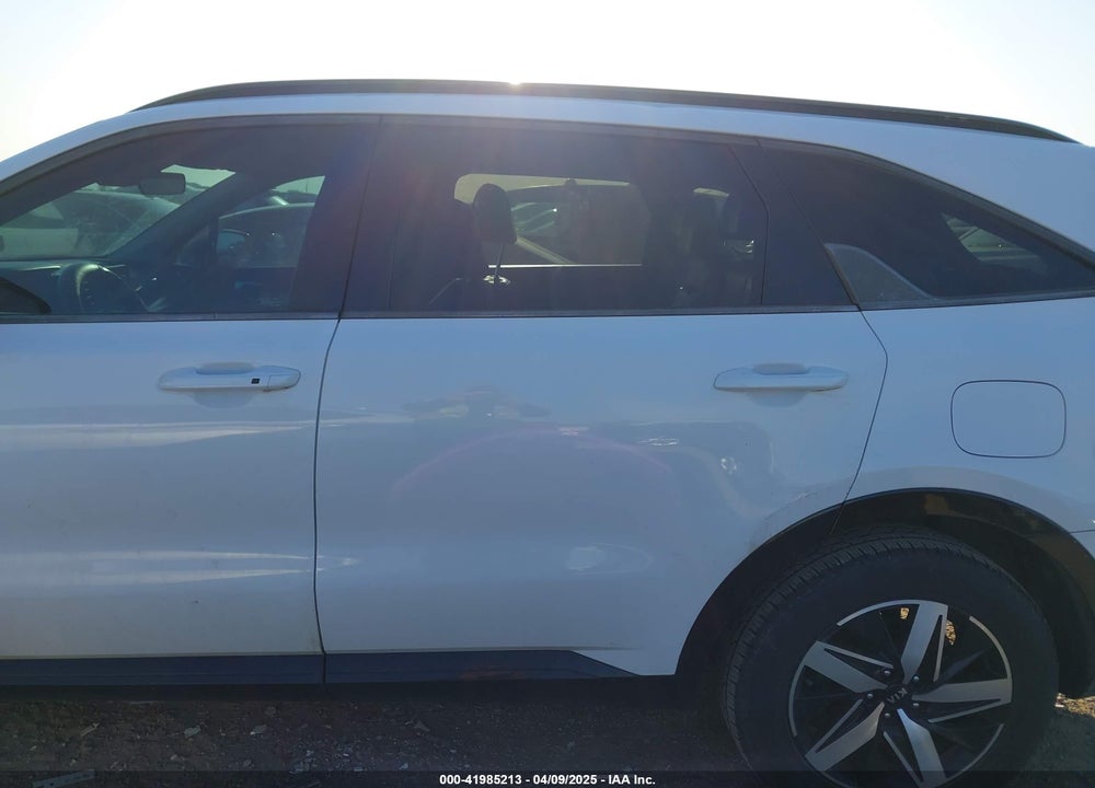 2021 KIA SORENTO S VIN: 5XYRL4LCXMG006027