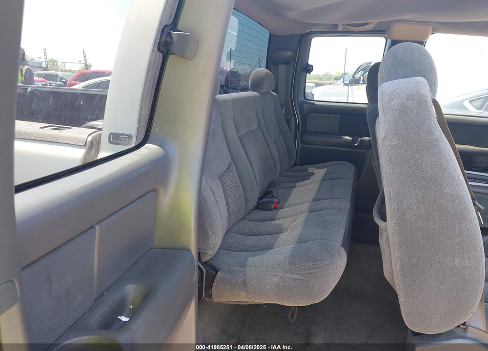 2003 CHEVROLET SILVERADO 1500 LS VIN: 2GCEC19V731307272