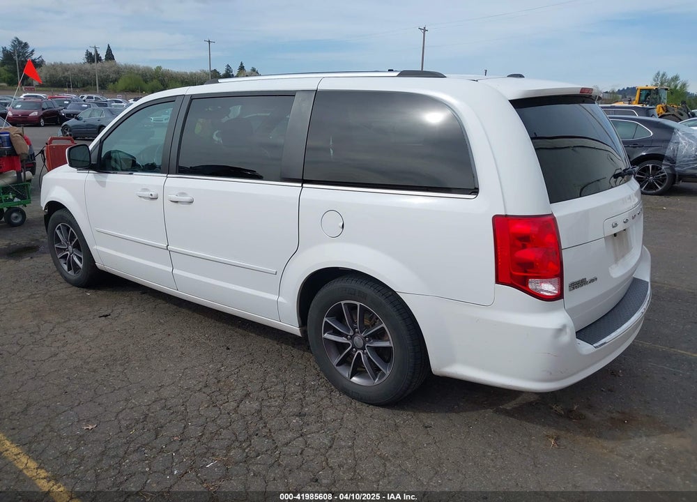 2017 DODGE GRAND CARAVAN VIN: 2C4RDGCG1HR561127