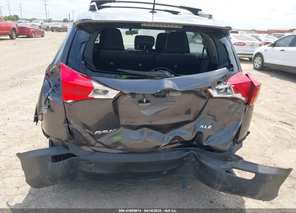 2015 TOYOTA RAV4 XLE VIN: JTMWFREVXFJ041014