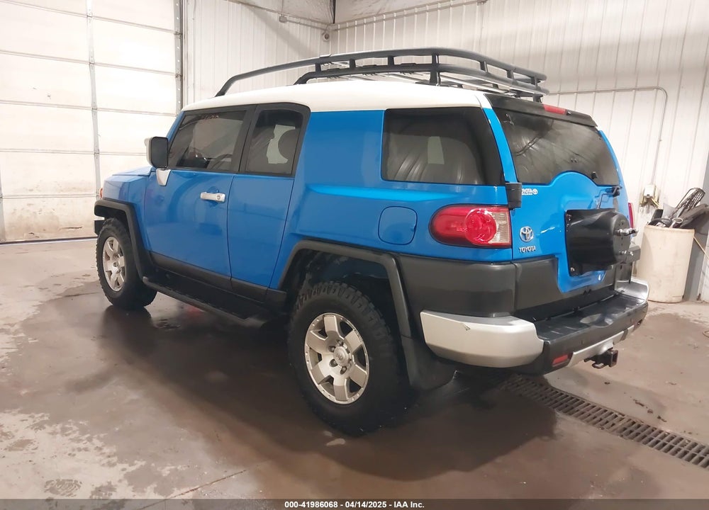 2008 TOYOTA FJ CRUISER VIN: JTEBU11F38K018980