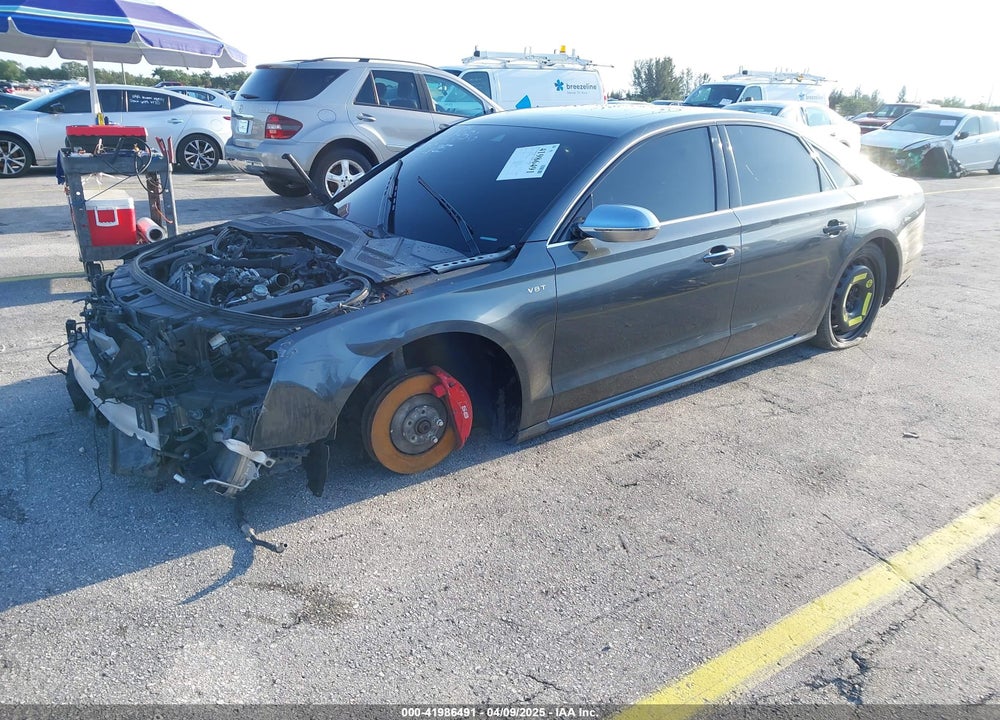 2015 AUDI S8 VIN: WAUK2AFD5FN021986
