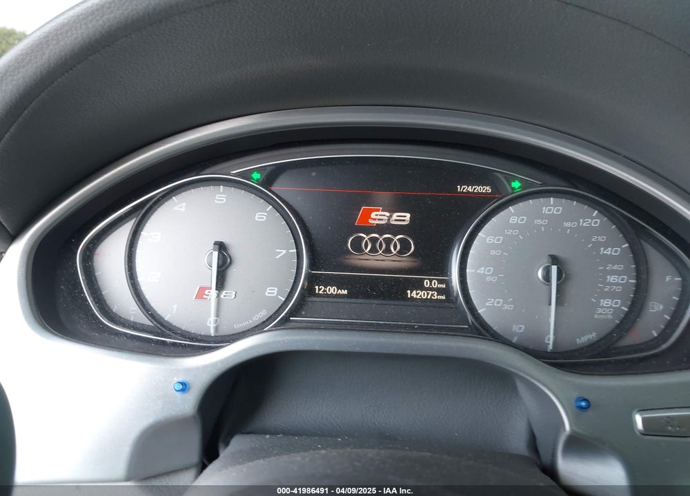 2015 AUDI S8 VIN: WAUK2AFD5FN021986