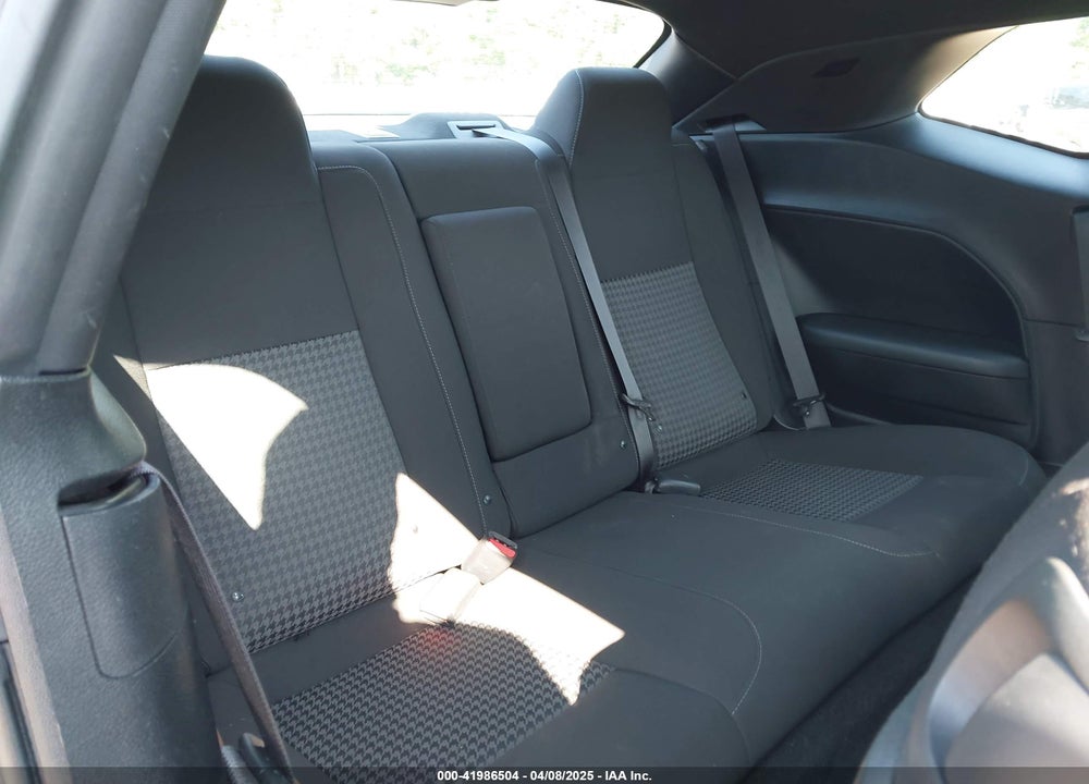 2022 DODGE CHALLENGER VIN: 2C3CDZJG8NH164198