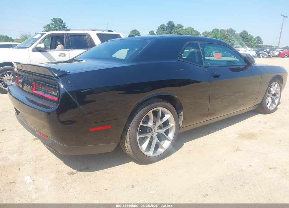 2022 DODGE CHALLENGER VIN: 2C3CDZJG8NH164198