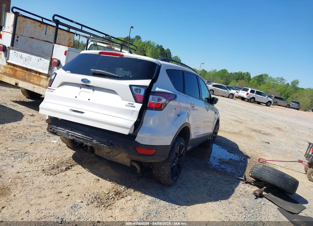2018 FORD ESCAPE VIN: 1FMCU9GD7JUB30894