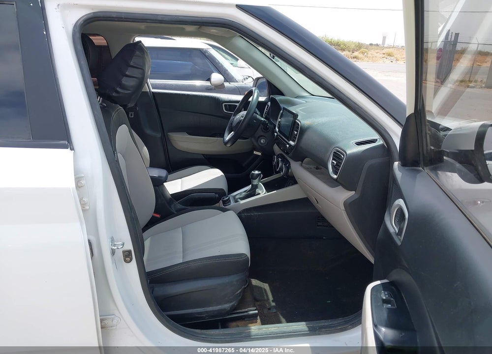 2023 HYUNDAI VENUE SEL VIN: KMHRC8A39PU258585