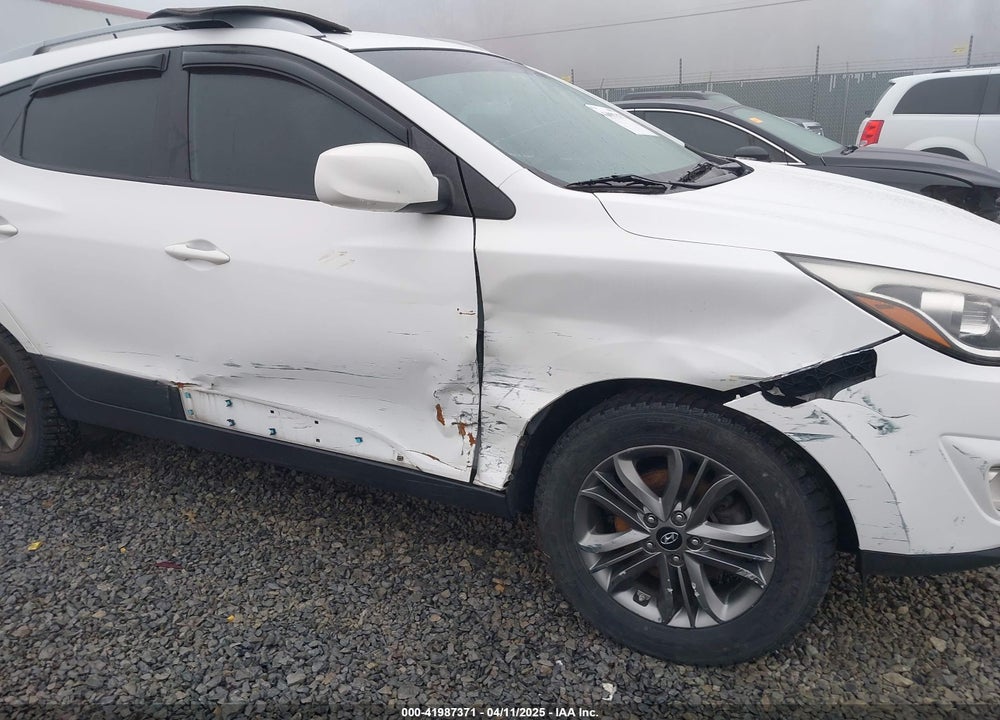 2015 HYUNDAI TUCSON SE VIN: KM8JUCAGXFU987306