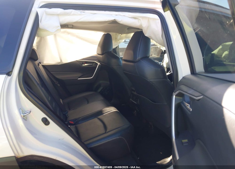 2019 TOYOTA RAV4 VIN: JTMA1RFV9KJ007728