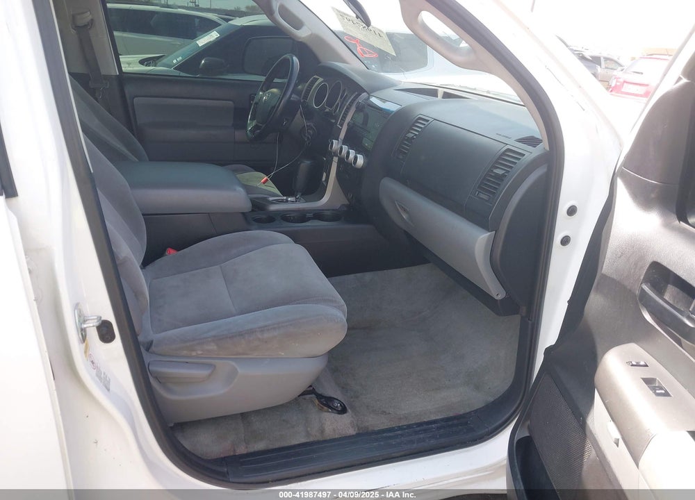 2010 TOYOTA SEQUOIA VIN: 5TDBW5G14AS030314