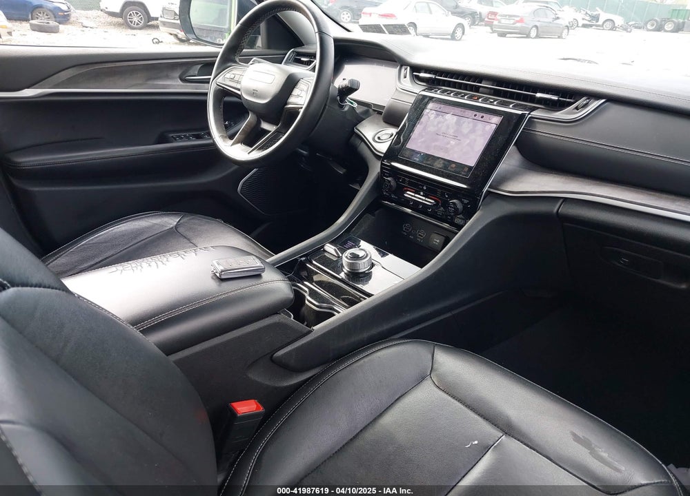 2021 JEEP GRAND CHEROKEE L LIMITED 4X4 VIN: 1C4RJKBG2M8213100