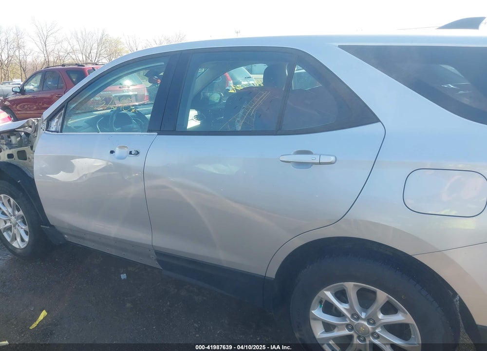 2018 CHEVROLET EQUINOX VIN: 2GNAXREV3J6125311
