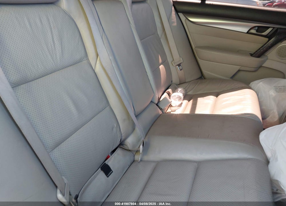 2010 ACURA TL 3.5 VIN: 19UUA8F56AA009797