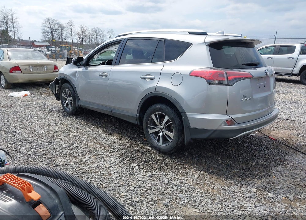 2016 TOYOTA RAV4 XLE VIN: 2T3RFREV3GW453890