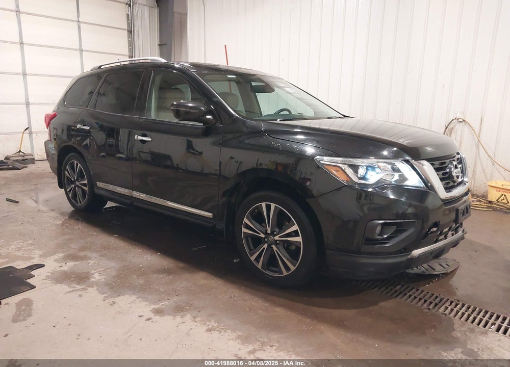 2017 NISSAN PATHFINDER PLATINUM VIN: 5N1DR2MM8HC612467