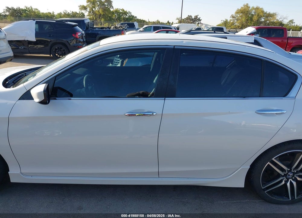 2017 HONDA ACCORD VIN: 1HGCR2F17HA040937