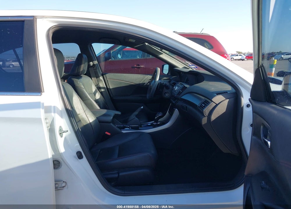 2017 HONDA ACCORD VIN: 1HGCR2F17HA040937