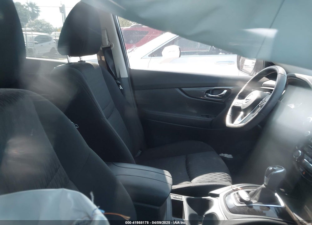 2019 NISSAN ROGUE SV VIN: JN8AT2MT0KW258034