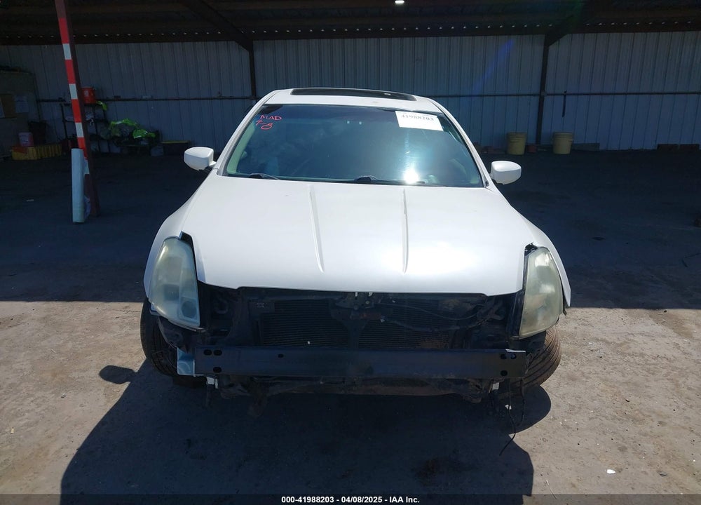 2005 NISSAN MAXIMA 3.5 SE VIN: 1N4BA41E45C827695