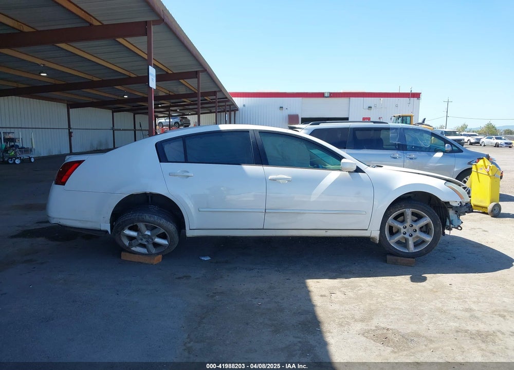 2005 NISSAN MAXIMA 3.5 SE VIN: 1N4BA41E45C827695