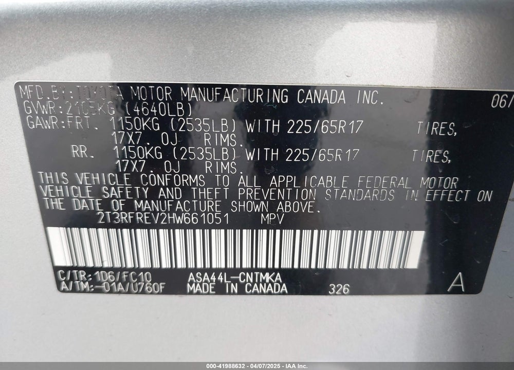 2017 TOYOTA RAV4 XLE VIN: 2T3RFREV2HW661051