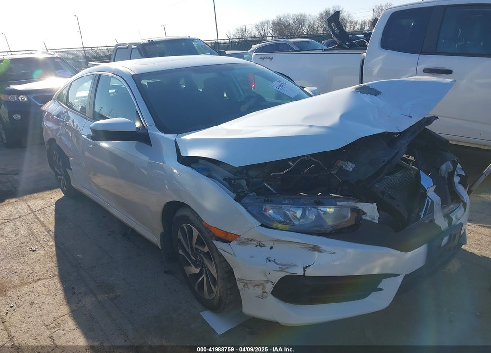 2018 HONDA CIVIC VIN: 19XFC2F77JE019381