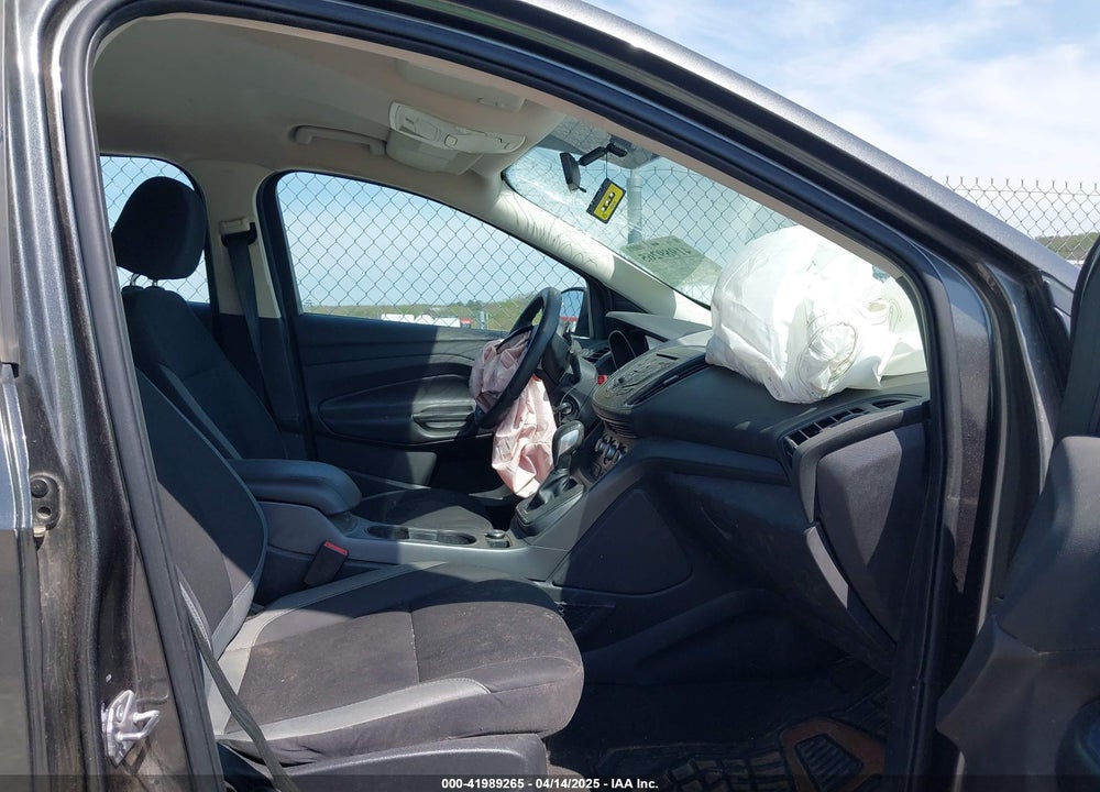 2016 FORD ESCAPE VIN: 1FMCU0F72GUA49463