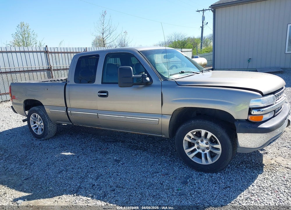 1999 CHEVROLET SILVERADO 1500 LS VIN: 2GCEK19TXX1125038