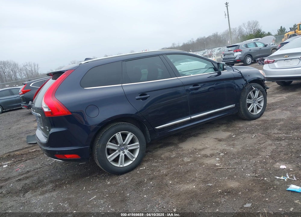 2017 VOLVO XC60 VIN: YV440MRU2H2157962