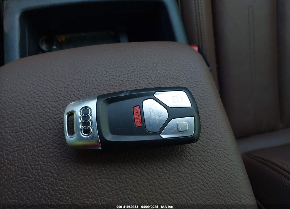 2019 AUDI A4 VIN: WAUENAF41KN016685