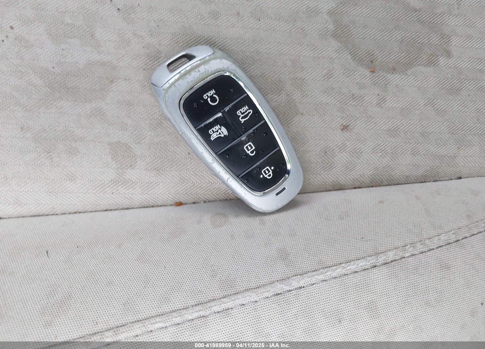 2022 HYUNDAI SONATA VIN: KMHL64JA9NA167805