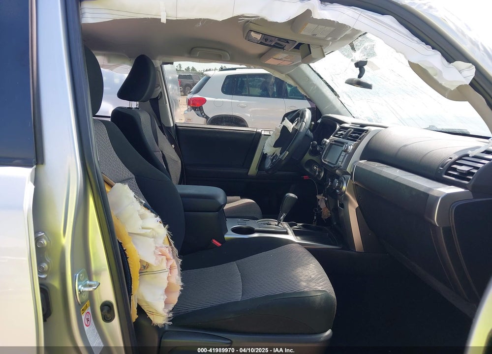 2019 TOYOTA 4RUNNER VIN: JTEZU5JR2K5202877
