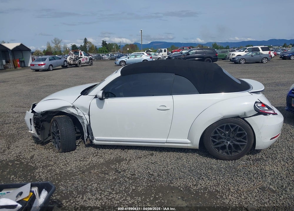 2019 VOLKSWAGEN BEETLE VIN: 3VW5DAAT3KM506167