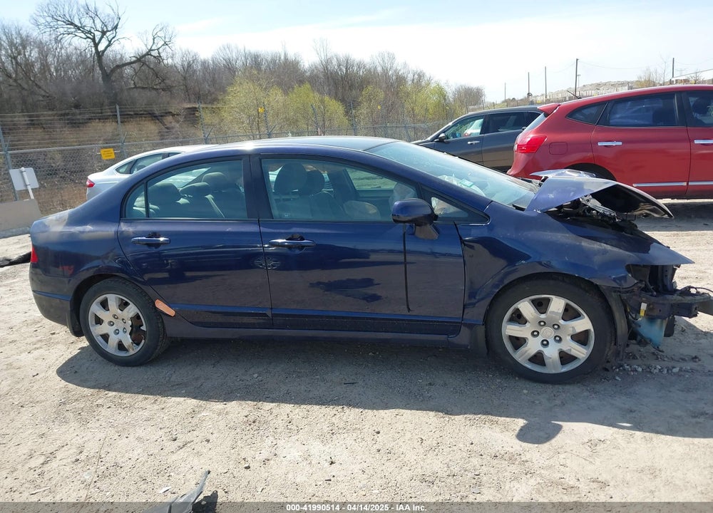 2011 HONDA CIVIC VIN: 2HGFA1F51BH541882