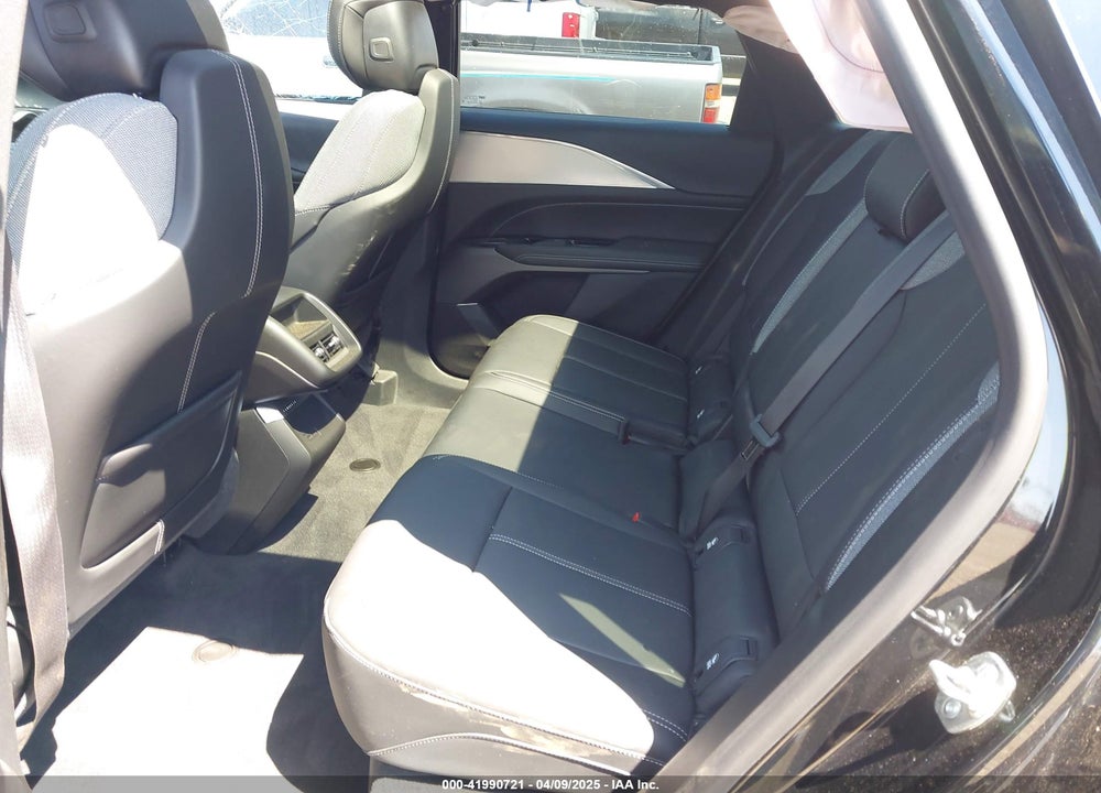 2024 CADILLAC LYRIQ VIN: 1GYKPMRK5RZ118225