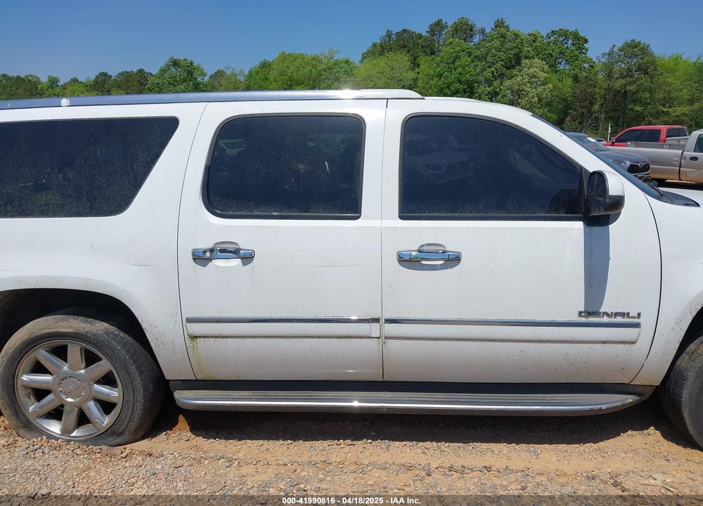 2011 GMC YUKON XL 1500 VIN: 1GKS2MEF9BR198152